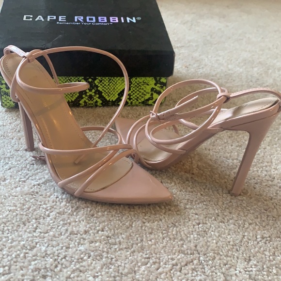 Cape Robbin Women's Strappy Pointy Open Toe - Picture 2 of 5